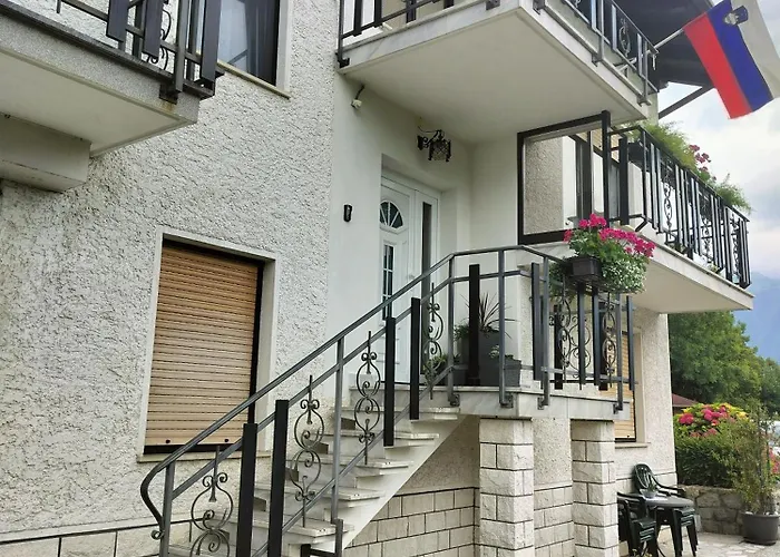 Apartma Aneja